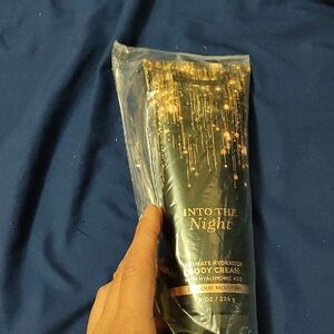 Bath & Body Works Into the Night Body Cream - Black and Gold